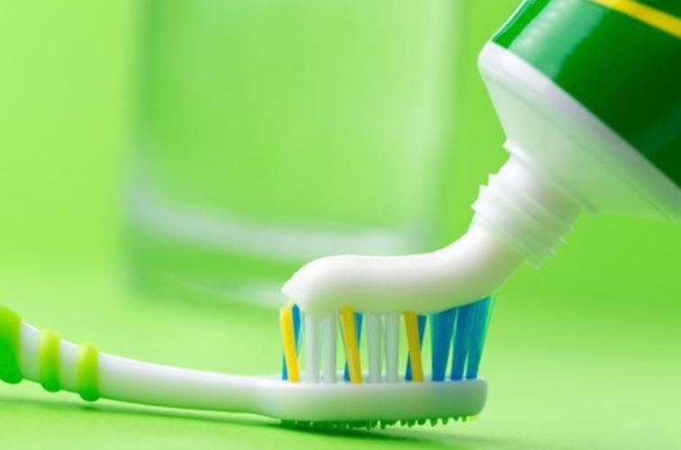 牙膏延时要涂多久洗掉，延迟使用的注意事项优质